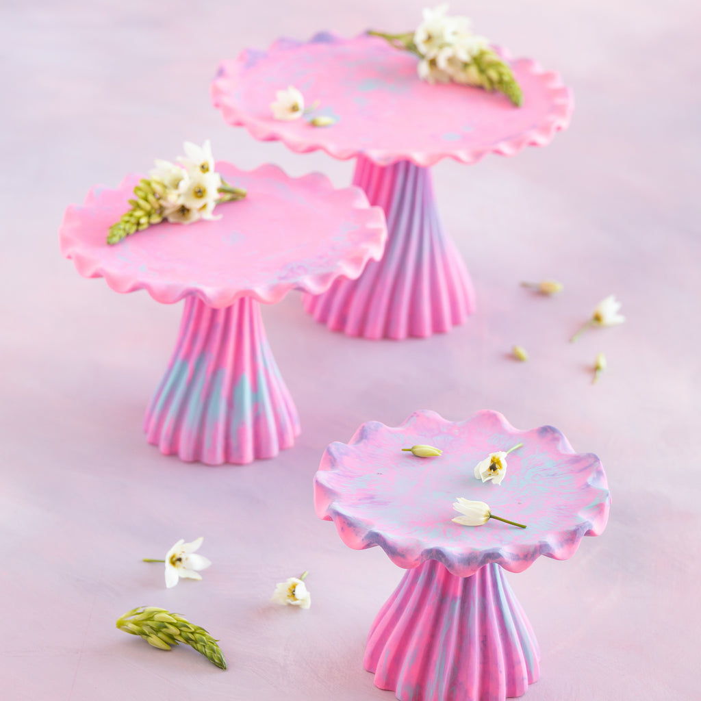 Velour Du Jour Ruffle Cake Plate Set, Neon