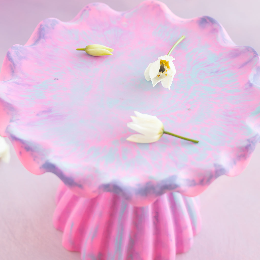 Velour Du Jour Ruffle Cake Plate Set, Neon