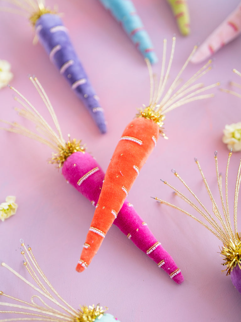 Velvet Carrot, Large
