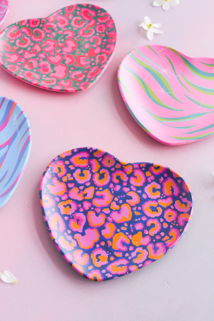 Majestic Menagerie Heart Plate Set