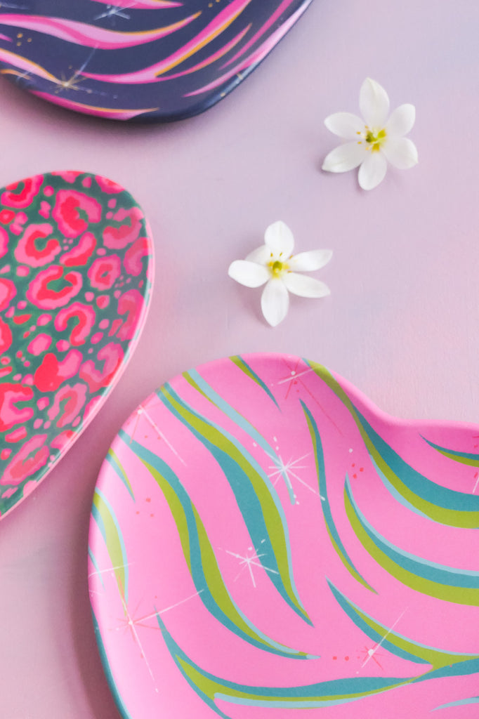 Majestic Menagerie Heart Plate Set