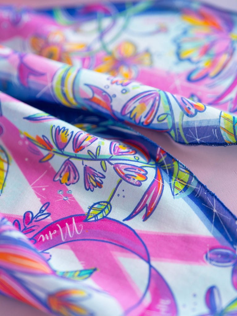 'Mom' Floral Twilly