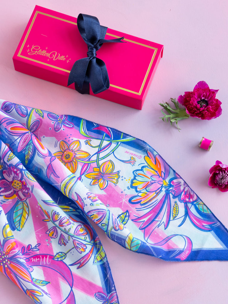 'Mom' Floral Twilly