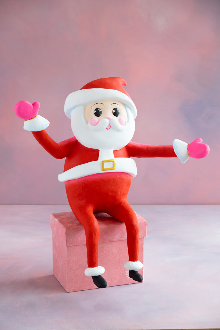 Sitting Papa Noel