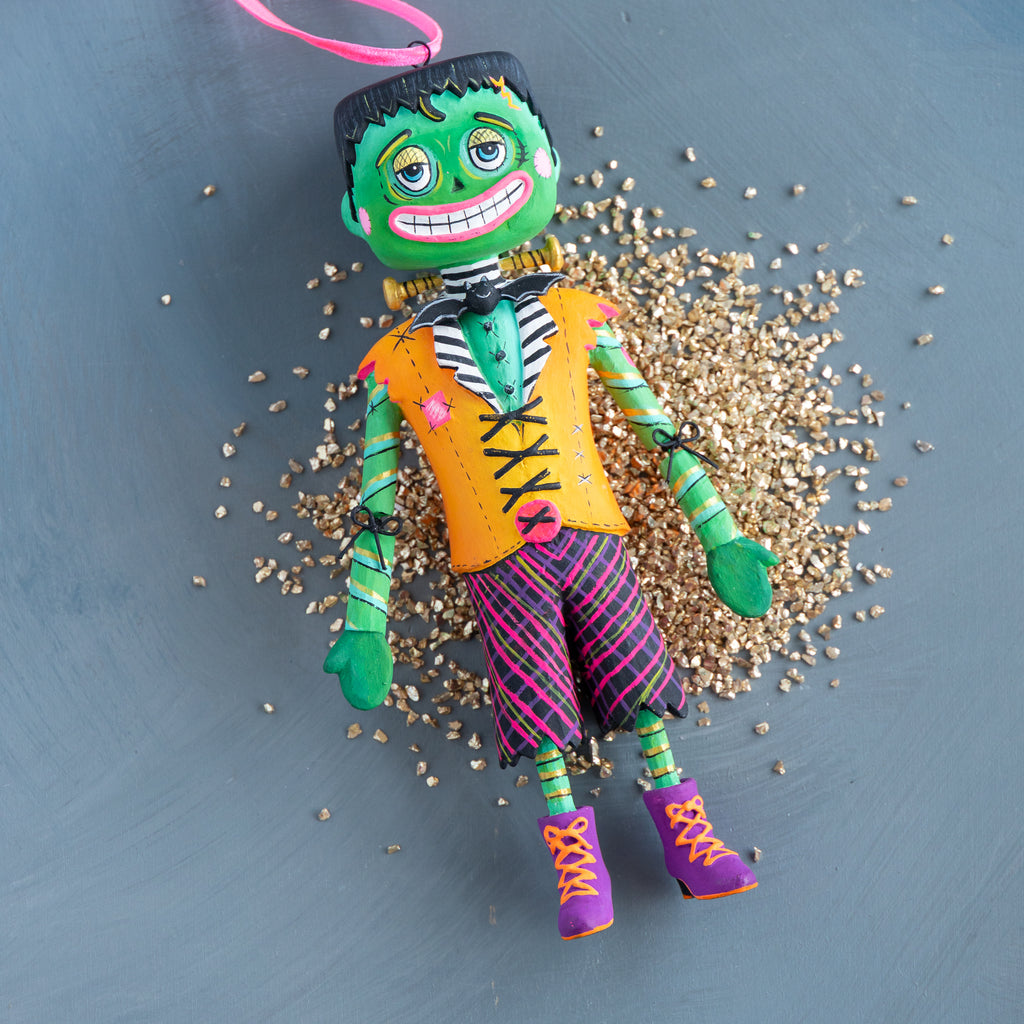 Swanky Franky Ornament