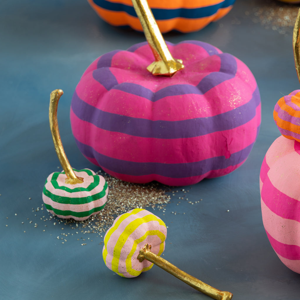 Parade of Pigment Pumpkin, Small