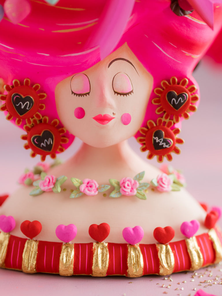 Miss Valentine Tabletop
